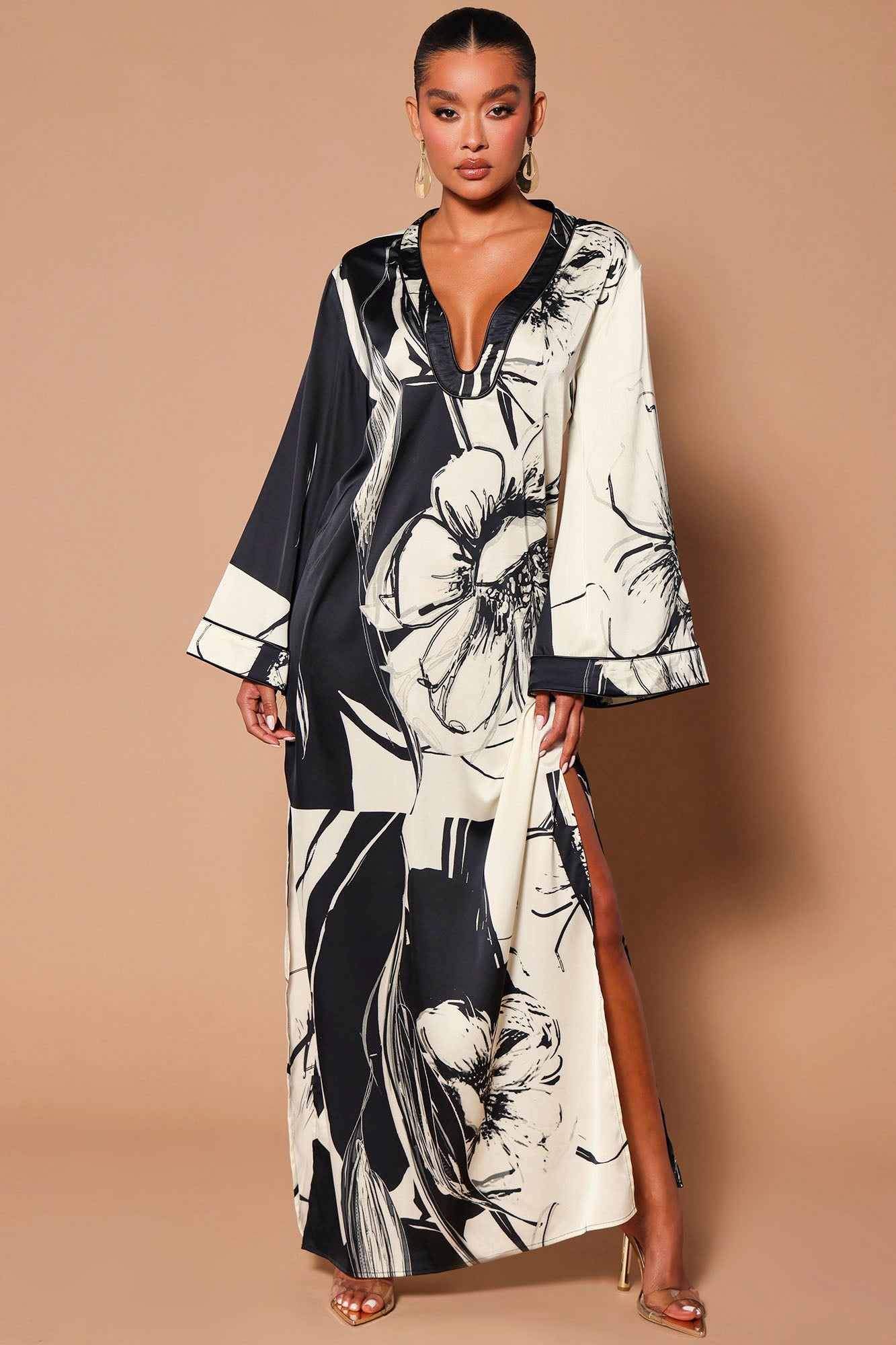 Larisa Kaftan Maxi Dress - Black/White