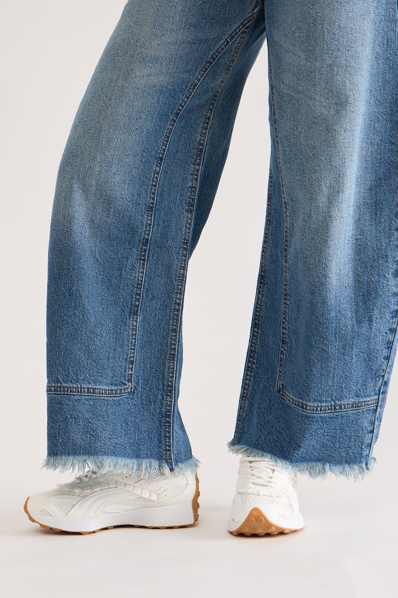 Kelsol Ruffle Sneakers - White